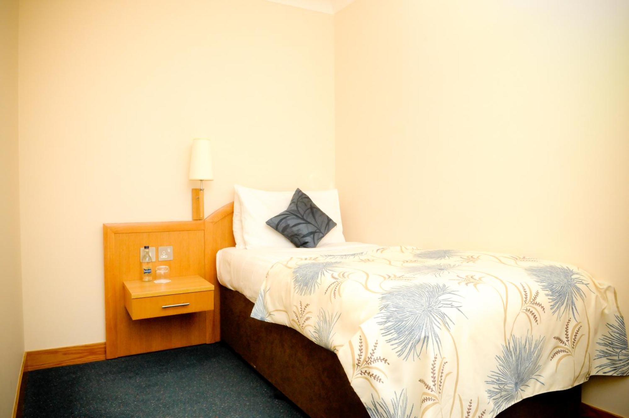 Woodland Bay Hotel Girvan Room photo
